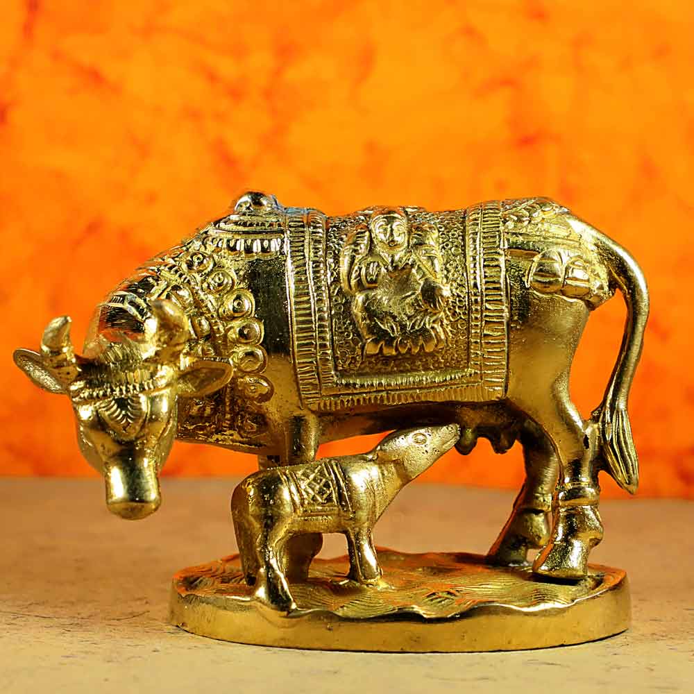 SmileSellers Kamdhenu and Calf Fine Brass idol