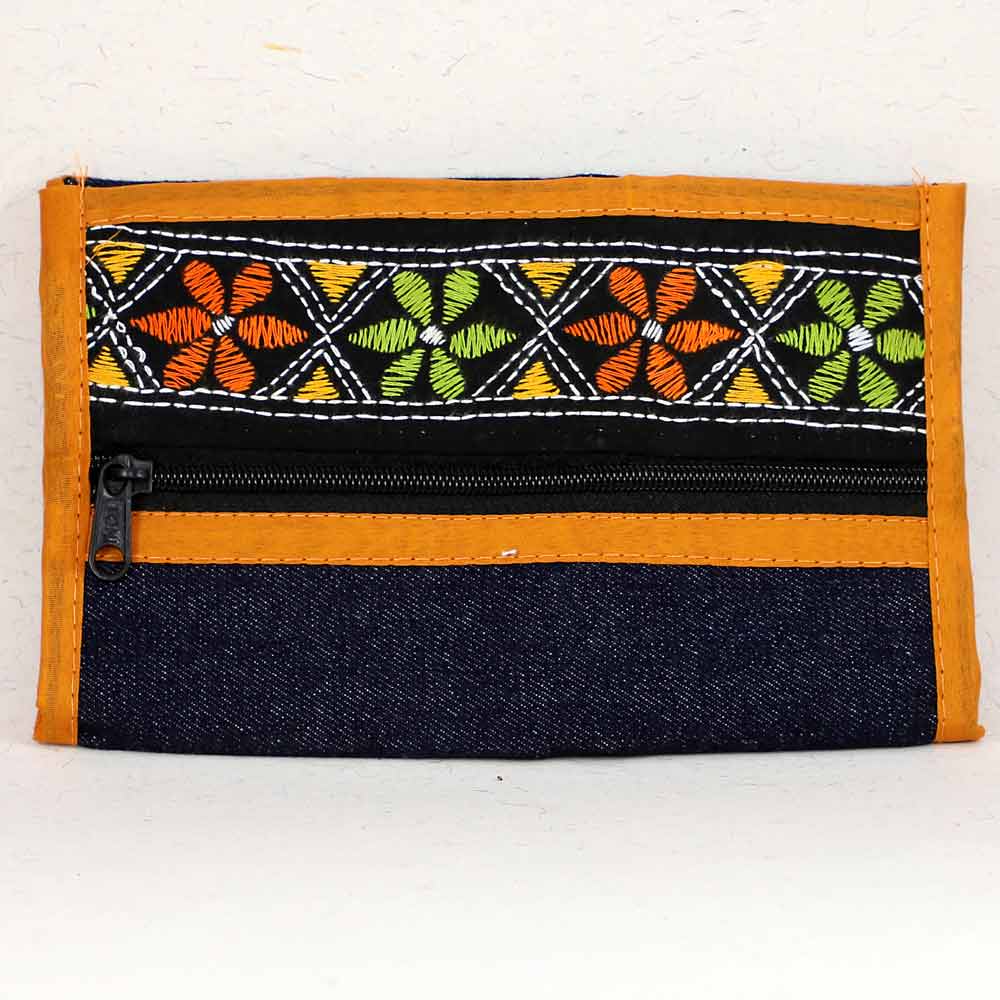 smilesellers Hand crafted purse of pipili work hand purse